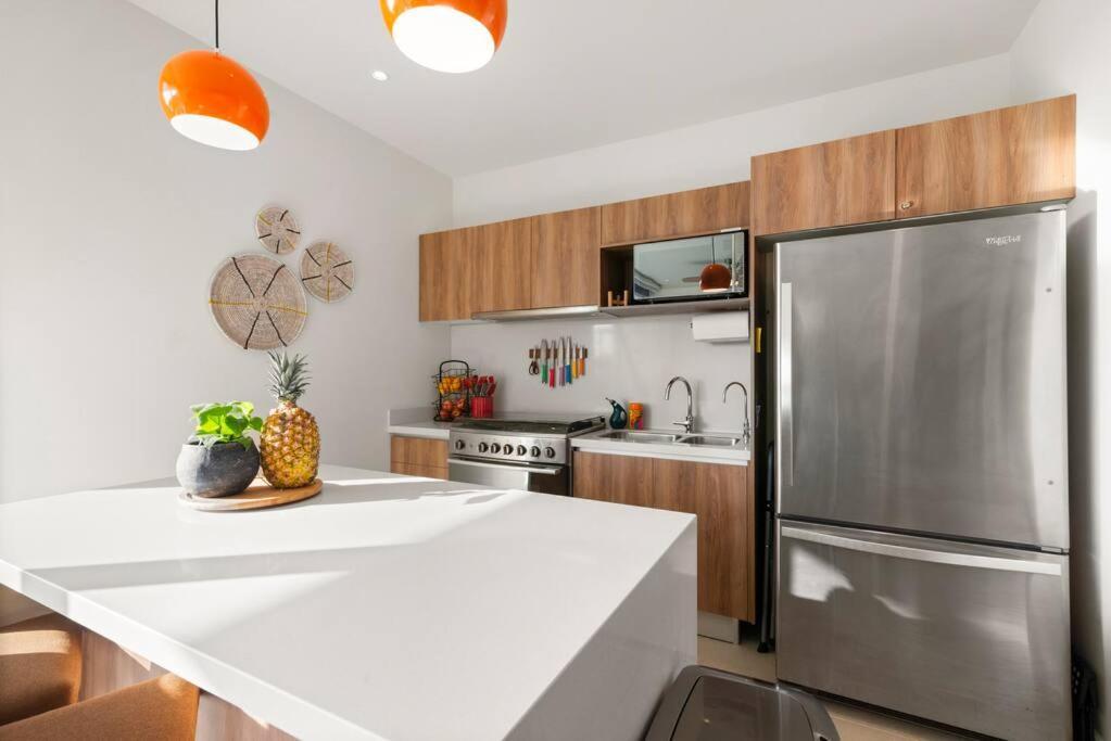 3 Bedroom Luxury Condo Next To Beach & Pools, Ac And Internet 아쿠말 외부 사진
